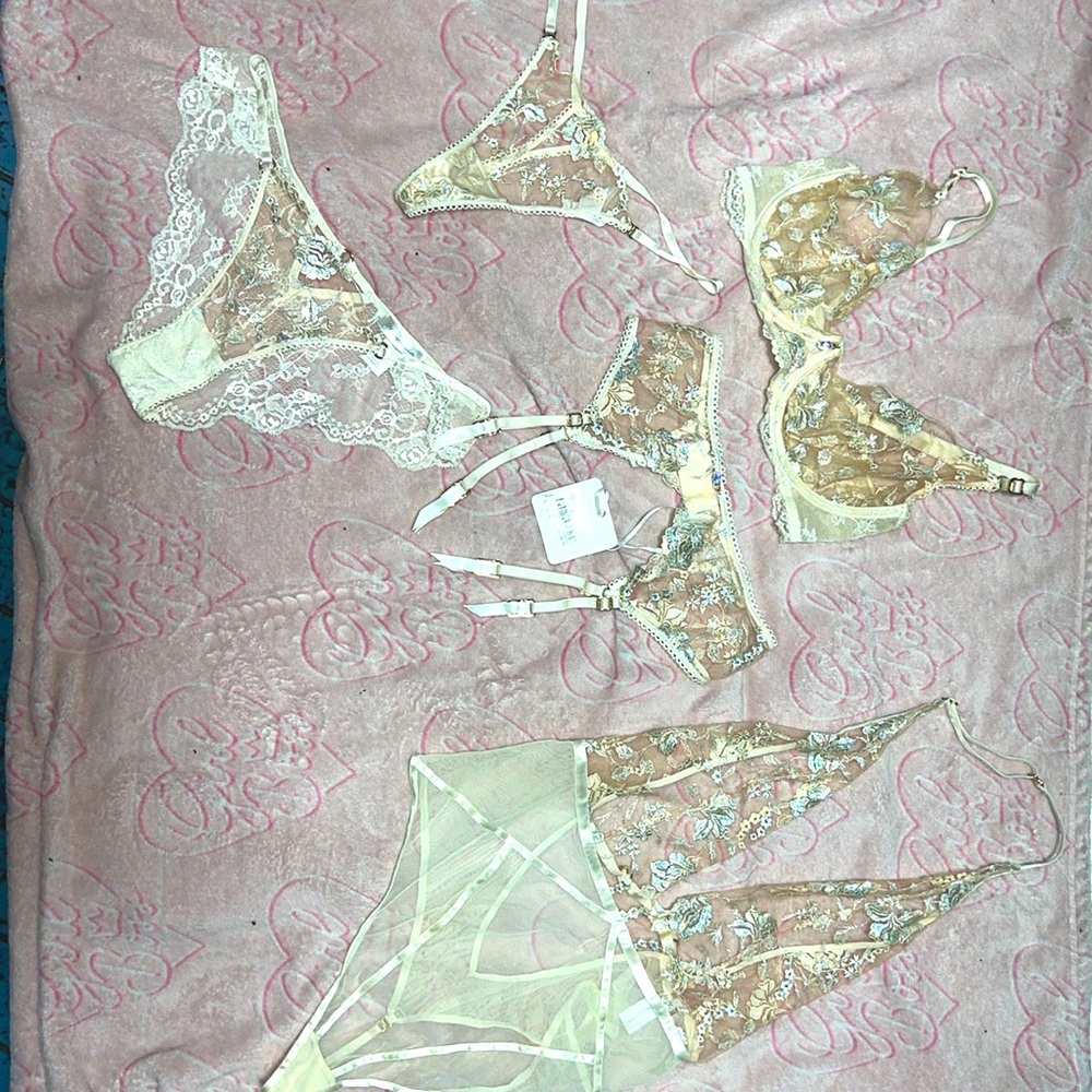 Honey Birdette “Whitney Ivory “ Full Set 💕